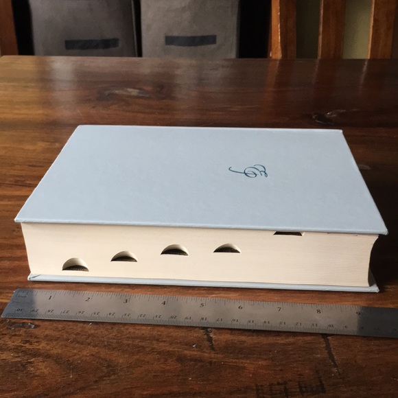 Emily Post's Etiquette Hardcover Book Guide to Modern Manners 14th edition - Picture 6 of 13